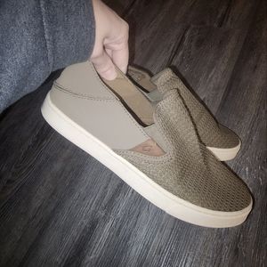 OLUKAI WAYERPROOF SHOES